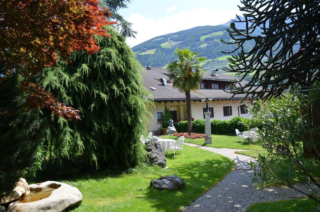 Hotel Kreuz Rifiano Exterior photo